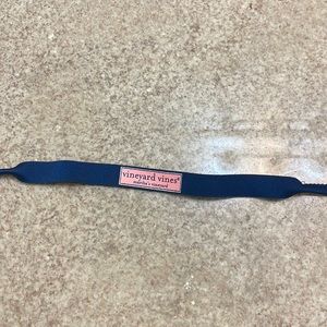 Brand new vineyard vines croakies